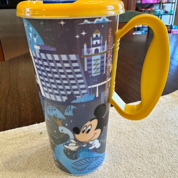 Walt Disney World 50th Anniversary Resort Plastic Refillable Cup Travel Mug - Picture 3 of 3